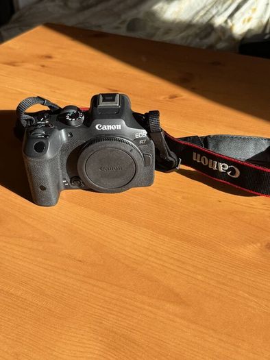 Canon EOS R7 + Sigma 24-105mm + Accessories