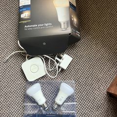 Philips Hue Smart Home E27 Starter Kit - dimmable bulbs and hub