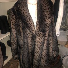 faux fur coat size L