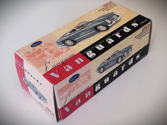 Diecast Model Mercedes-Benz 300SL (W198) Competition - Collectable Vanguards 1:43