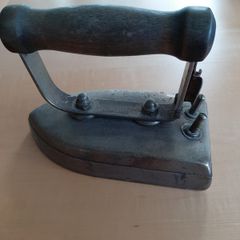 Vintage iron 'Turrini'