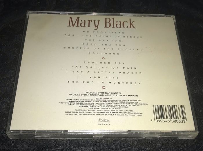 MARY BLACK  |  No Frontiers    (Dara)