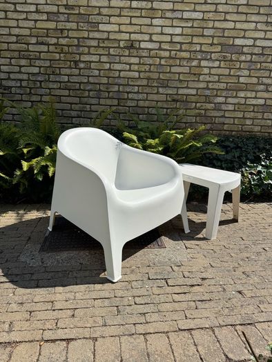IKEA SKARPO outdoor armchair w sidetable