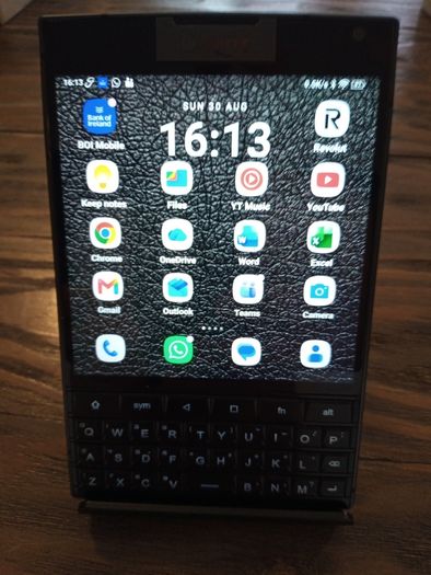 Titan 2 (like BlackBerry Passport)