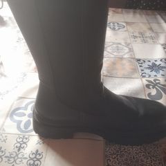 ladies black boots