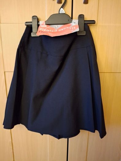 2x New School Skirts