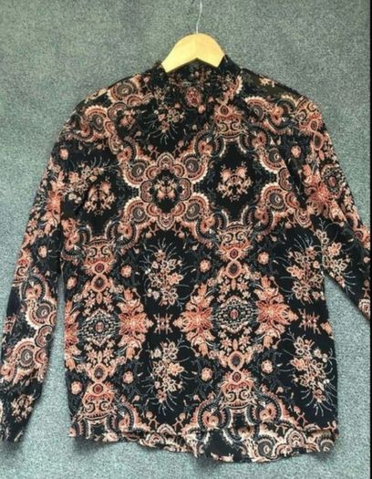 blouse