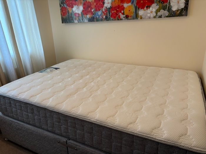 High Quality Double Bed & Matress