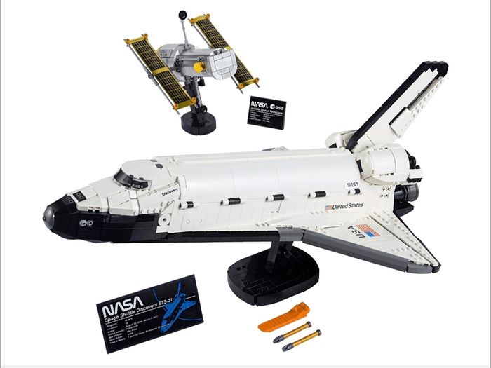 Retired Lego 10283 NASA Space Shuttle Discovery
