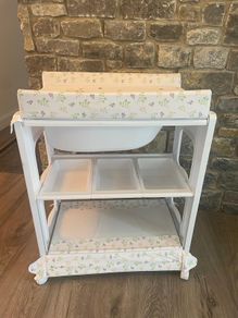 babylo baby changing table and bath with storage