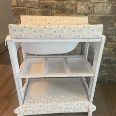 babylo baby changing table and bath with storage