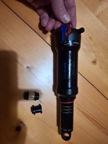 230 x 60 Rockshox Deluxe Rt...New