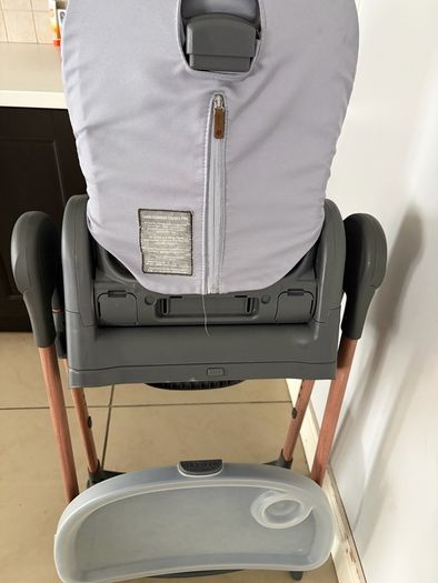 maxi cosy high chair in great condition