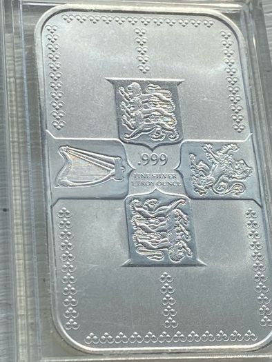 1 oz .999 silver royal gothic  bar