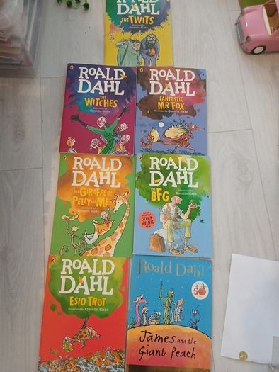 Roald Dahl large coloured illustrated book set