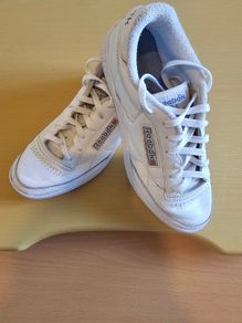 White Reebok leather sneakers, size 42 (8)