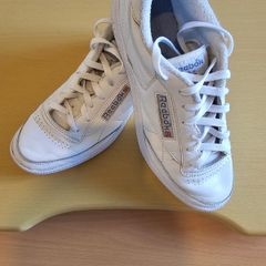White Reebok leather sneakers, size 42 (8)