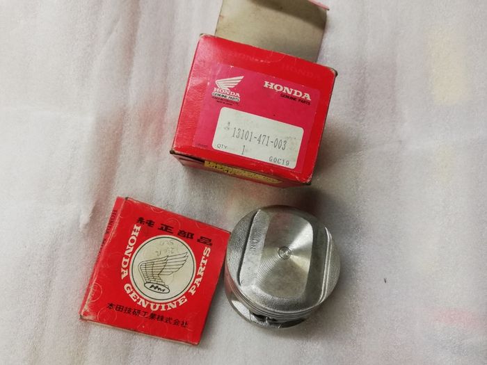 Honda XL250 R Piston and rings