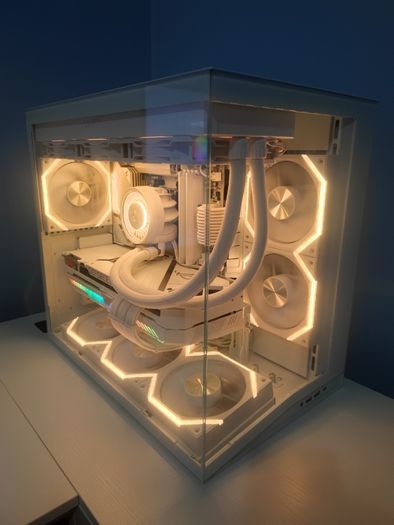 High-End Gaming PC - Ryzen 7 9800X3D - RTX 3080 - 32GB DDR5 - White Build - Like new