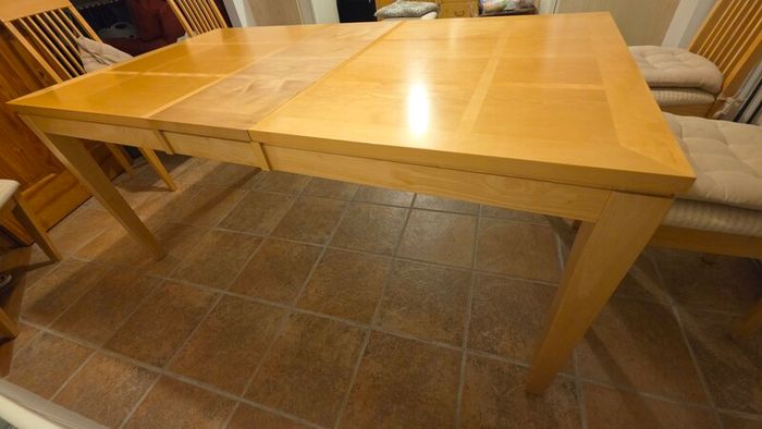 Kitchen Dining Table with six chairs