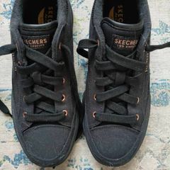 Skechers