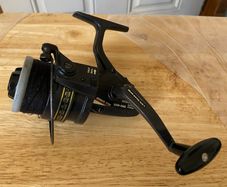 Vintage Shakespeare Sigma Whisker Titan 2201-060 fishing reel