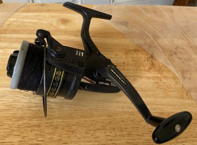 Vintage Shakespeare Sigma Whisker Titan 2201-060 fishing reel