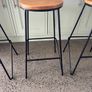 island stools Image 4