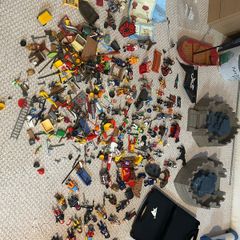 Playmobil mix lot minifigires acessories animals and more more more.