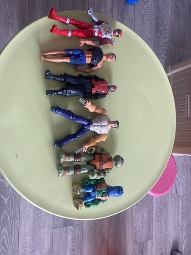 Action men and Turtles