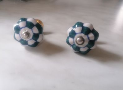 2 Ceramic Knobs