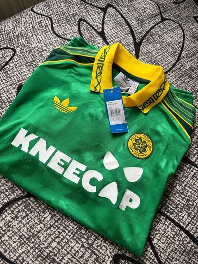 Celtic Jersey Kneecap (New)