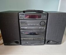 Hi-Fi system + speakers