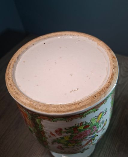 19th century Chinese Canton famille rose vase