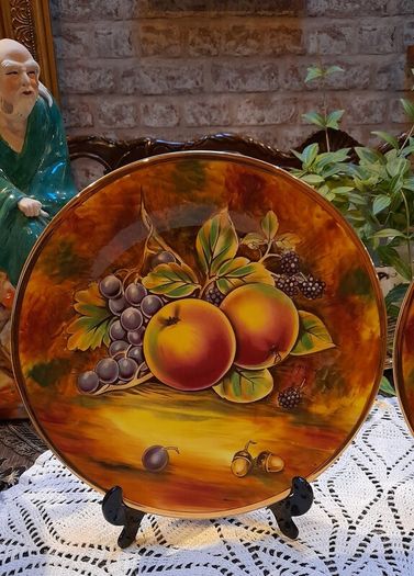 Vintage " Baroness " plates 25 each