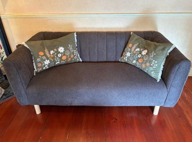 Sofa Including 2 Pillows
