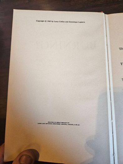 Is Paris Burning. -adolph Hitler August 25 1944. By Larry Collins And Dominique Lapietrre. First Edition Hardback In Good Condition.  See Photos For Same.