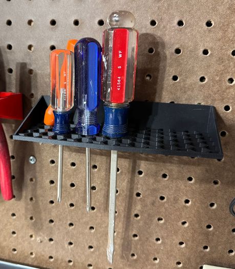 3D Printed Pegboard Screwdriver Holder - Organiser Rack