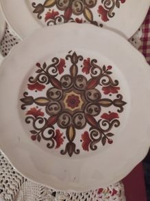 Alfred Meakin,10 inch diameter plates