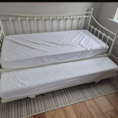 Day Bed