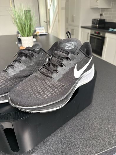 Mens shoes