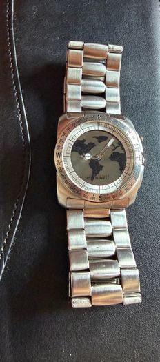 Fossil watch