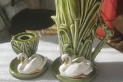 Sylvac 2 pieces Swan in Reeds
