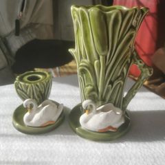 Sylvac 2 pieces Swan in Reeds
