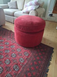 Poof seat