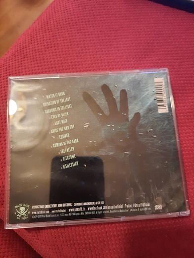 Unearth: Darkness In The Light - CD (U.S. Release 2011 - Fully Autographed)