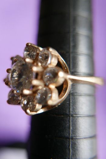 Vintage 9ct Yellow Gold 375 Cubic Zirconia Cluster Ring 5.0g
