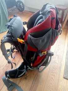 Kid carrier Deuter