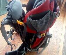 Kid carrier Deuter