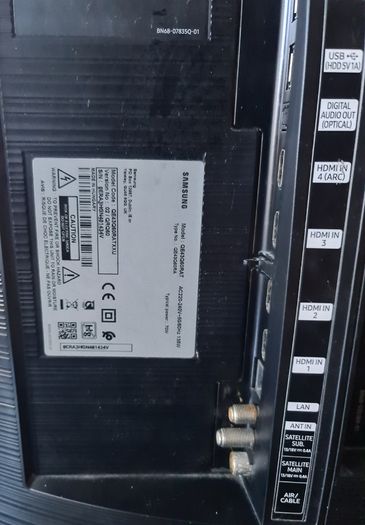 Samsung 43" QLED 4K Smart TV  Like New Condition